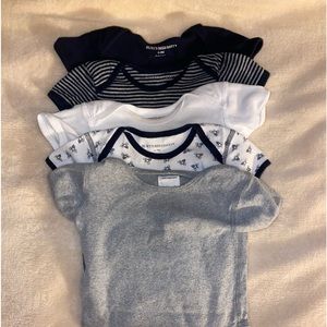 6-9mo Onsies